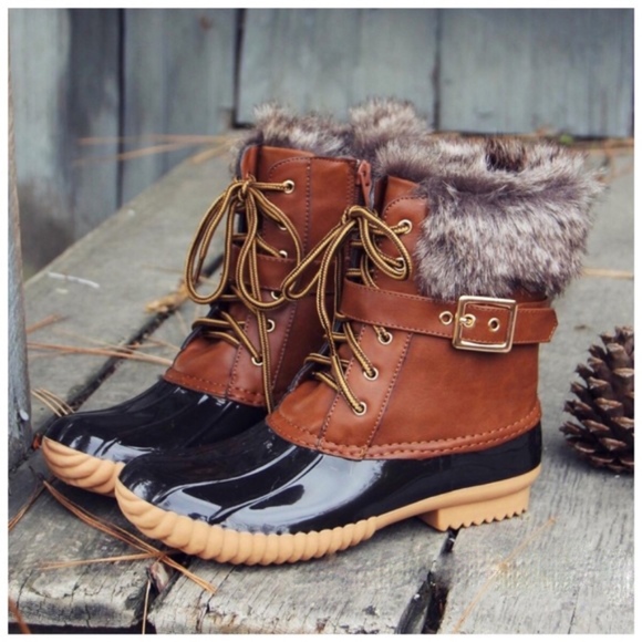 Shoes - Furry Duck Boots - TAN